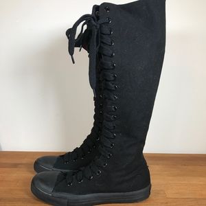 Airwalk Tall Black Lace Up Canvas Sneaker